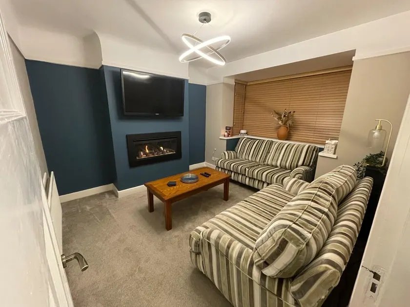 Surrey Street Retreat - Image 1