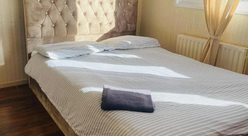 Budget Rooms & Beds in London - Image 1