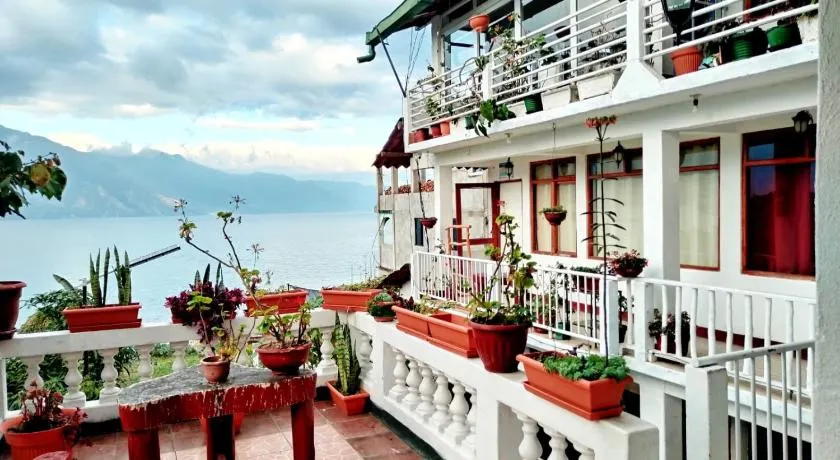 Hotel Victoria Atitlan - Image 1