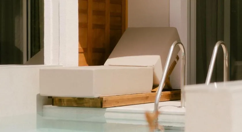 Eterrano Seaside Retreat - Image 1