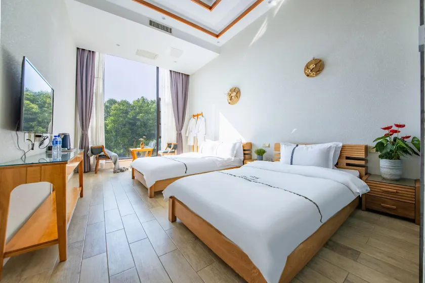 room with seaviews Villa - Image 1