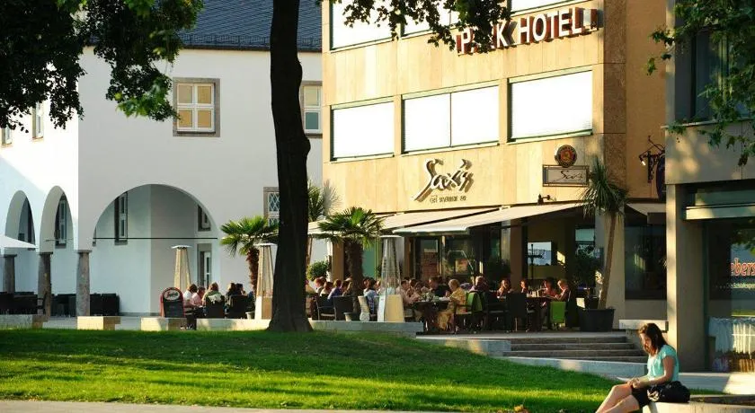 Park Hotel - Image 1