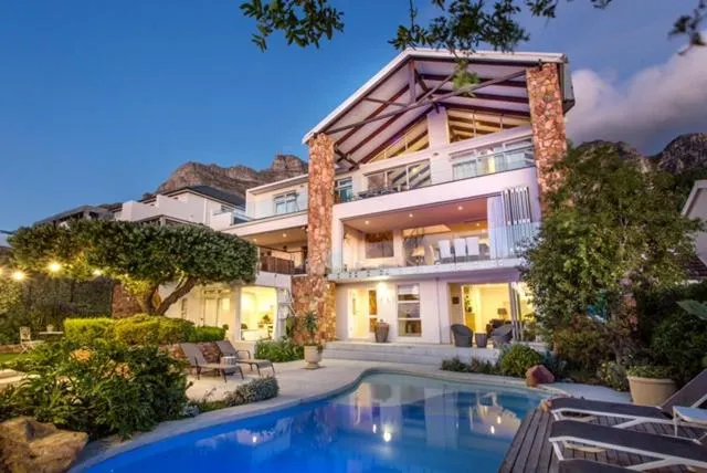 Far Horizons Villa - Image 1