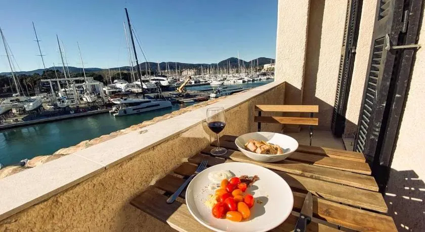 Modern Appartement - Les Pieds dans l'Eau - Saint-Tropez 4 - Image 1