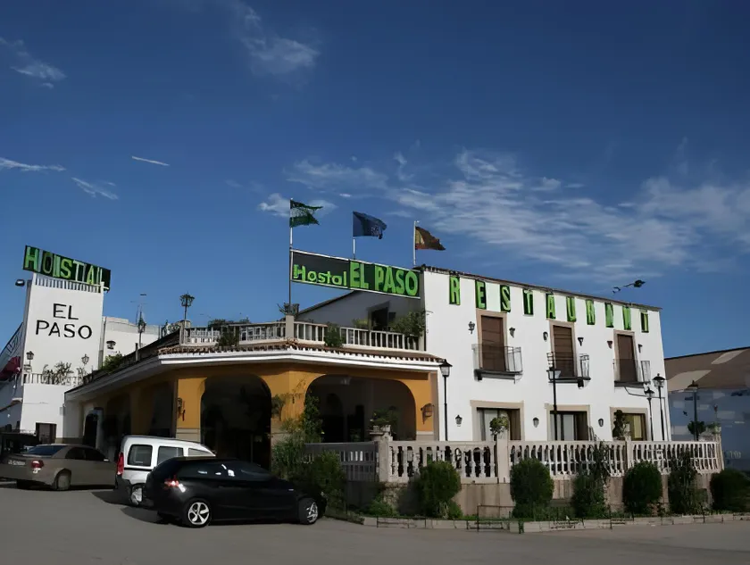 Hostal Restaurante El Paso - Image 1