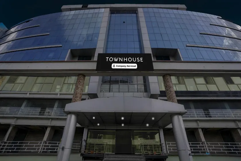 Super Townhouse Oak Bharuch Near Railway Station - Image 1