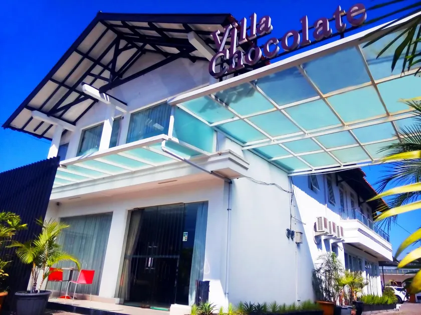 Villa Chocolate - Image 1