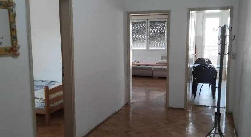 MM Apartment in a great location, 6th floor, 2 balconies - Image 1
