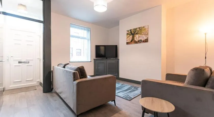 Urmston House - Image 1