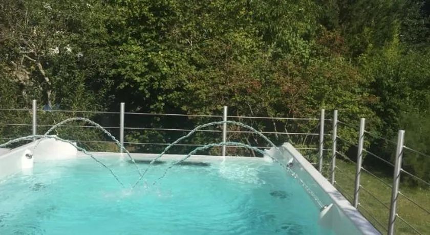 Un Petit Coin De Paradis Ideal Jo Belle Étape À 30 Minutes Sud De Paris - Image 1