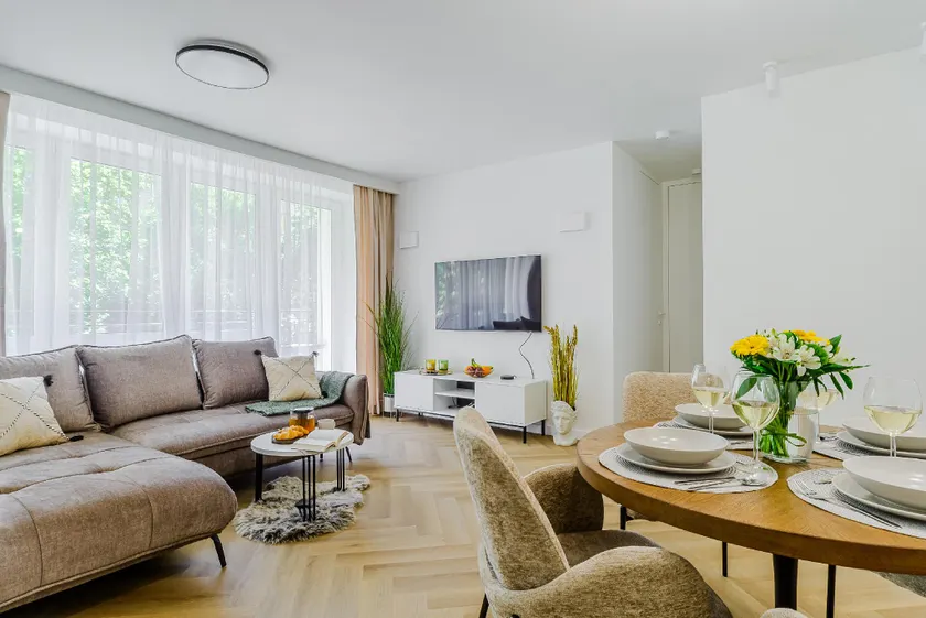 Lumina 4-room apart near Pałac Kultury - Image 1