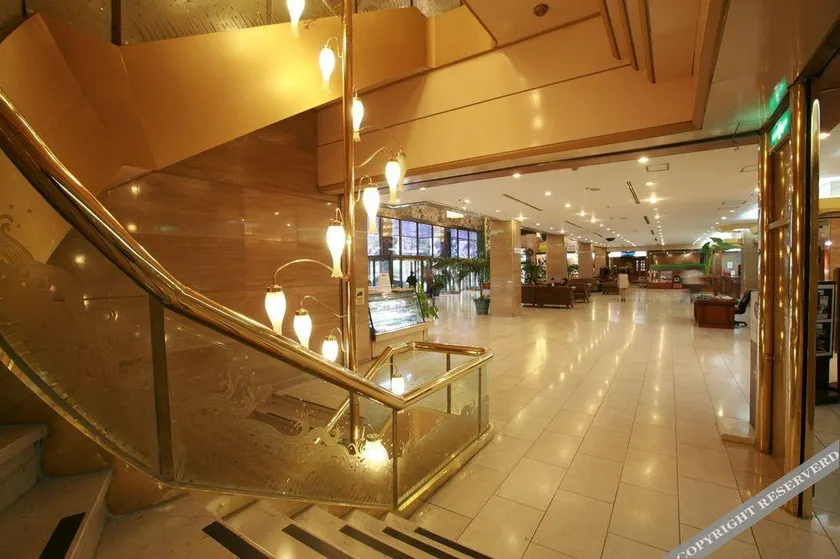 Hotel Capital - Image 1