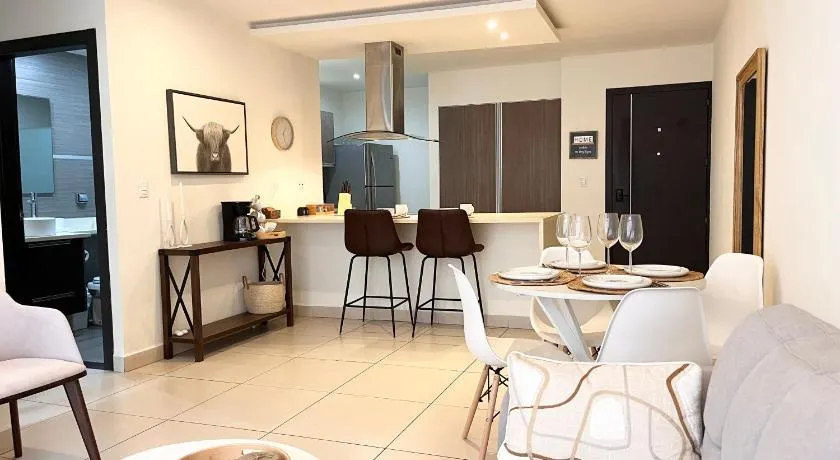 CR MARIPOSA RENTALS SANTA ANA RIVERPARK 2 BR, 2BH, Pool, Gym, WALK EVERYWHERE - Image 1