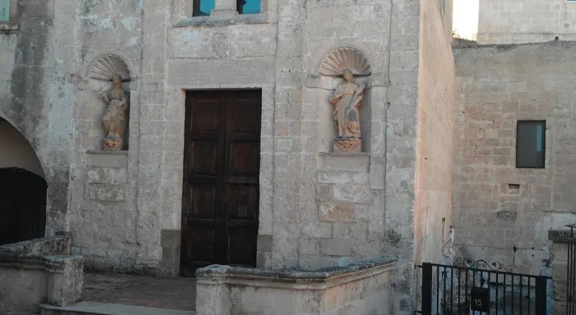Stone Rooms - Image 1
