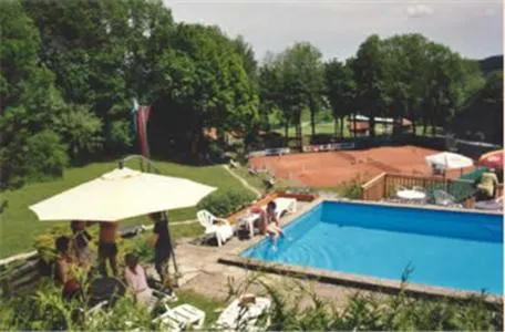 Hotel Pension Stadlhuber Aktivpark Kremsmünster - Image 1