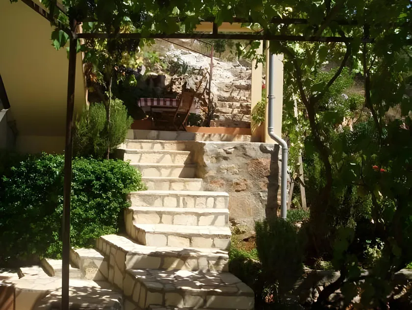 Apartments Villa Milna 2 - Image 1