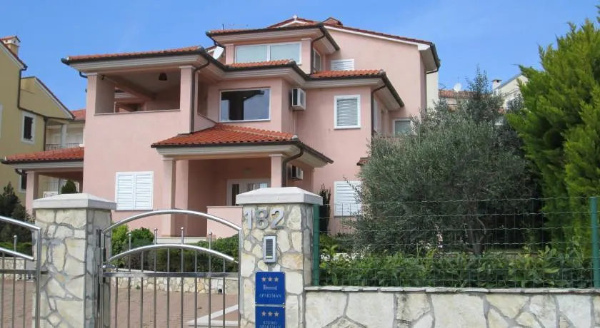 Apartments Villa Fernetich - Image 1