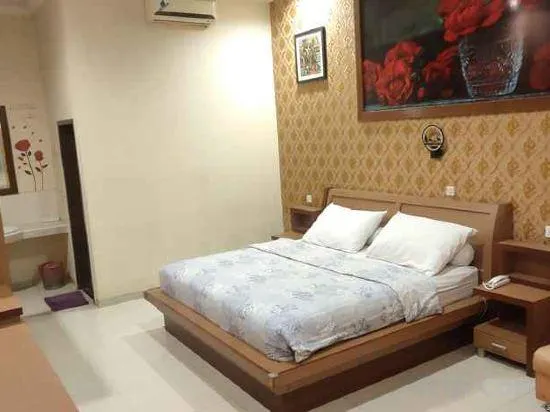 Hotel Kencana Pemalang - Image 1