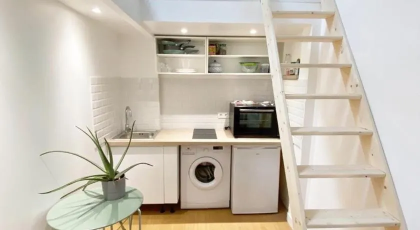 Duplex studio 50 mètres de la plage - Image 1