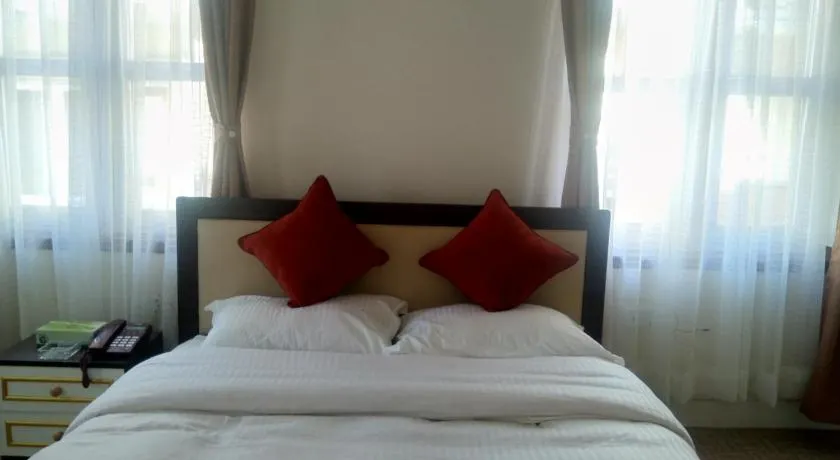 Hidden Leaf Bed & Breakfast - Image 1
