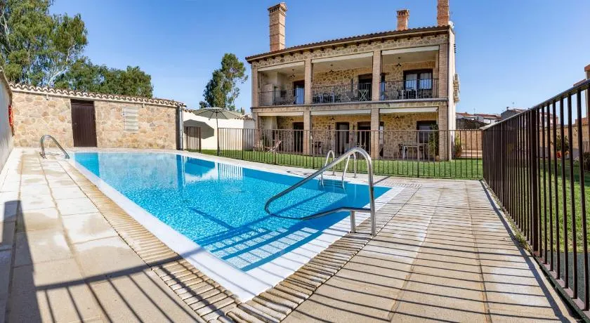 Apartamentos rurales Posada de Monfragüe con jacuzzi - Image 1