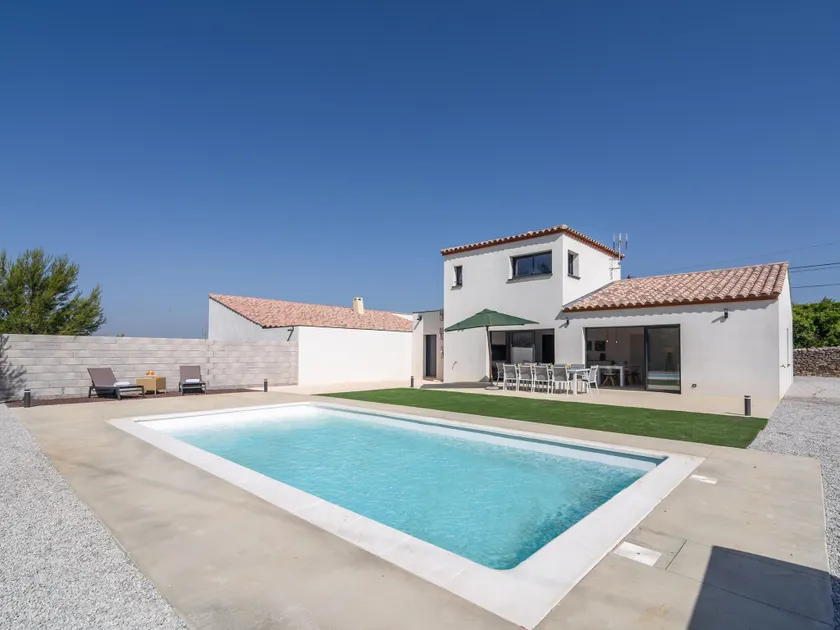 Villa with air conditioning and heated private swimming pool in enclosed garden near Beaufort - Image 1