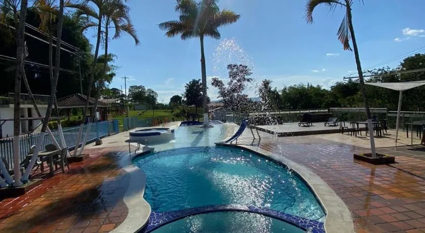HOTEL CAMPESTRE CARRIEL QUINDIO picnic - Image 1
