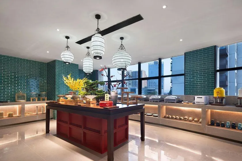 TILL BRIGHT HOTEL - Image 1