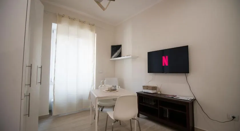 Private Suite for couple into City Centre near Amalfi Coast & Salerno's Top Attactions - Image 1
