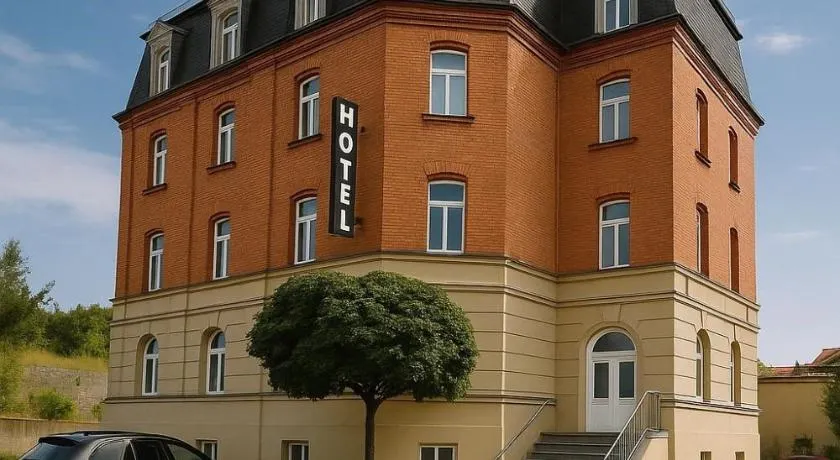 Hotel in - Image 1