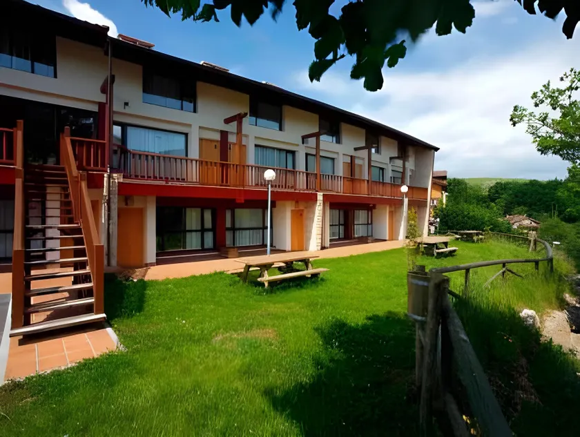 Apartamentos Aldea del Puente - Image 1