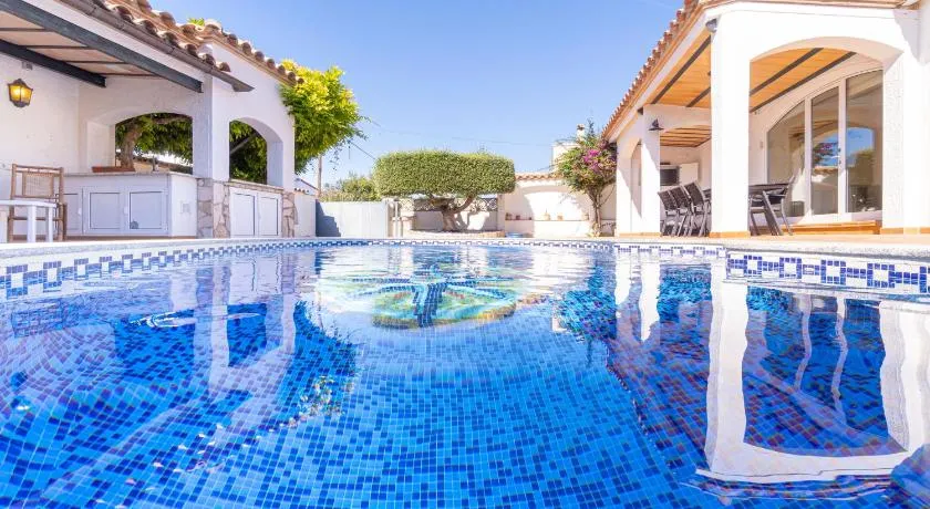 Villa cozy Empuriabrava piscina privada - Image 1