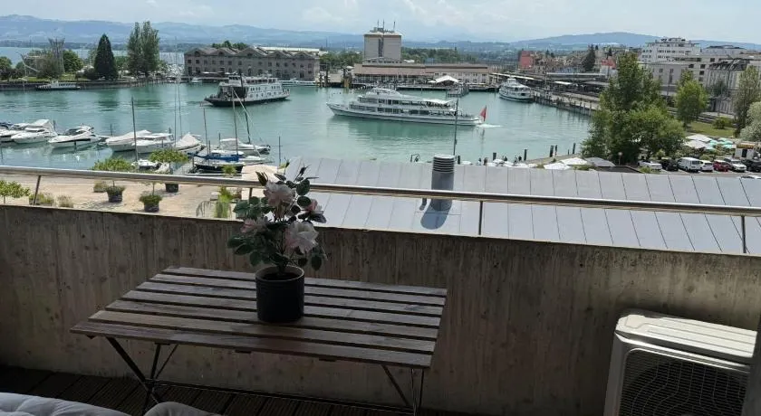 book2stay - Lakeview Apartment - Image 1