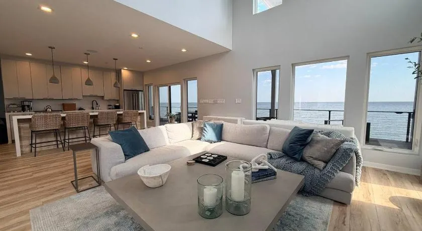 Luxury Chesapeake Bayfront Home w Private Beach - Image 1