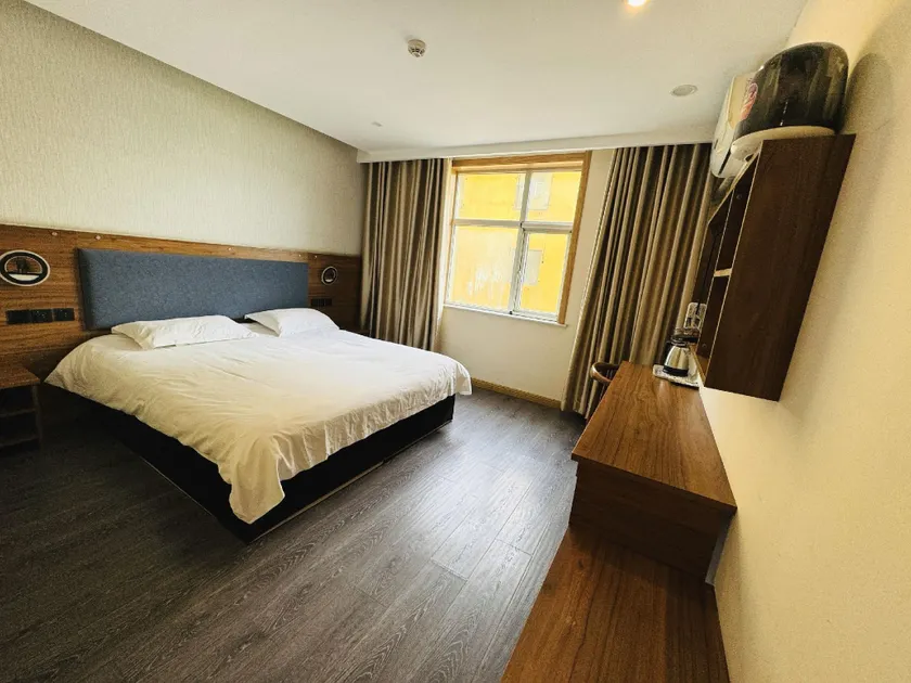 Xinxinju Hotel - Image 1