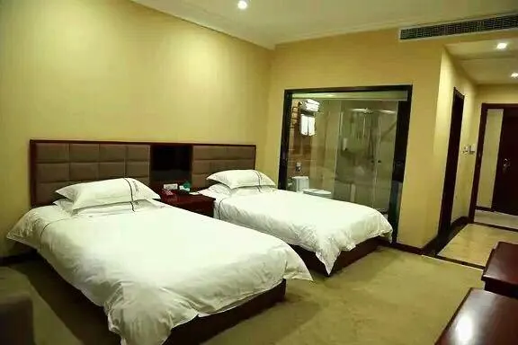 Jade Emperor Pavilion Hotel - Image 1