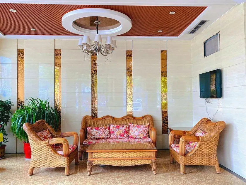 Yaqi Hotel - Image 1