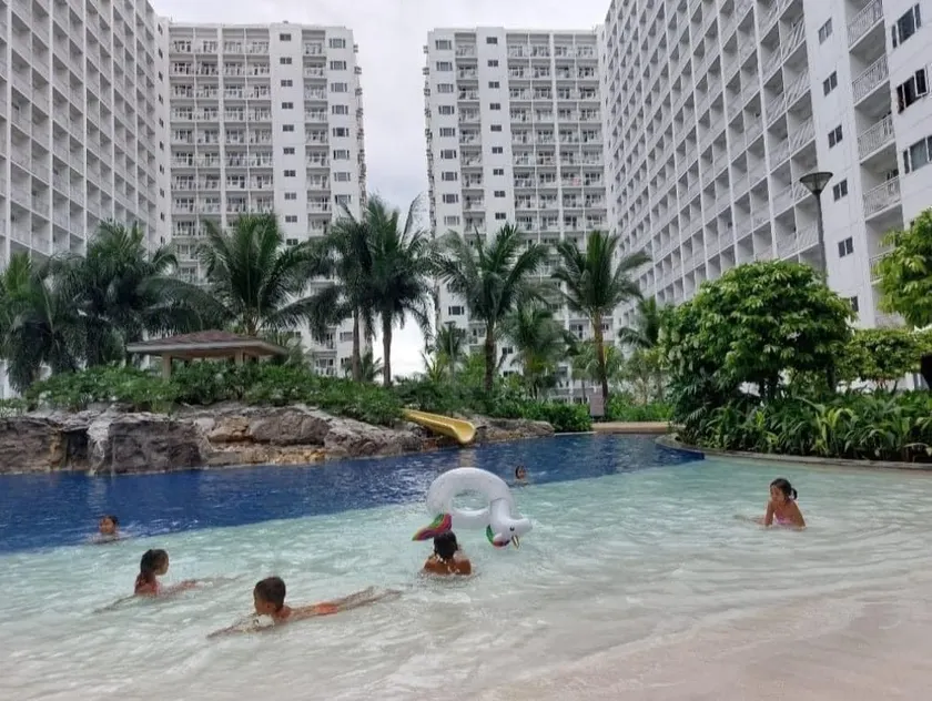 Shawnalyn Condo-tel at Mall of Asia Philippines - Image 1
