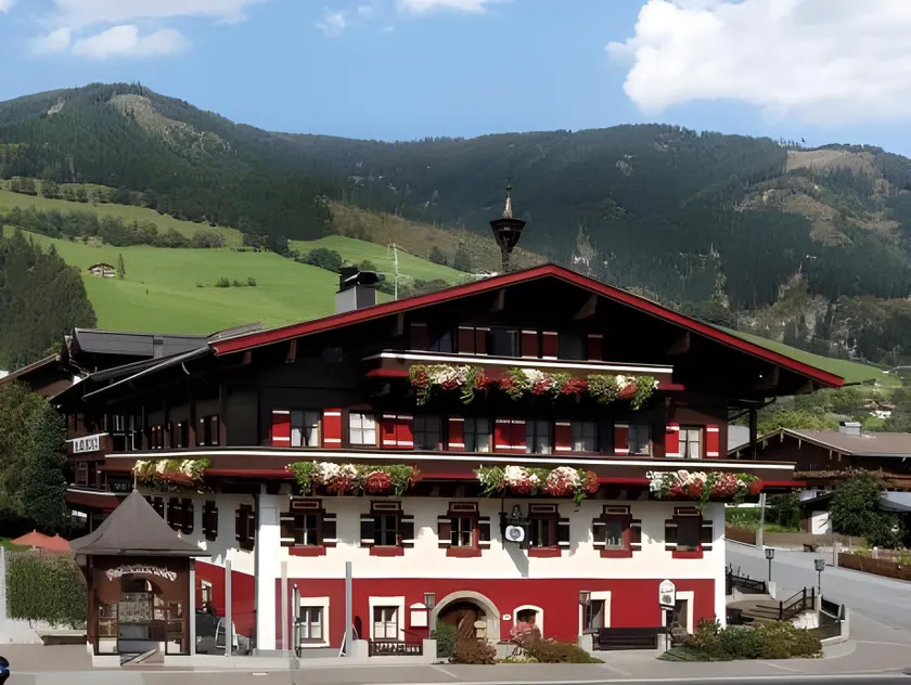 Hotel & Gasthof Flatscher - Image 1