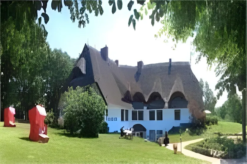 Romantik Hotel Namenlos - Image 1