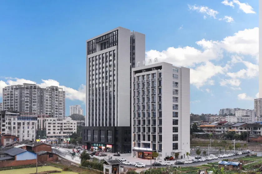 Guanghe Hotel (Dongmen Ancient Street Branch) - Image 1