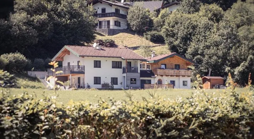 Apartments z‘Haus - Image 1