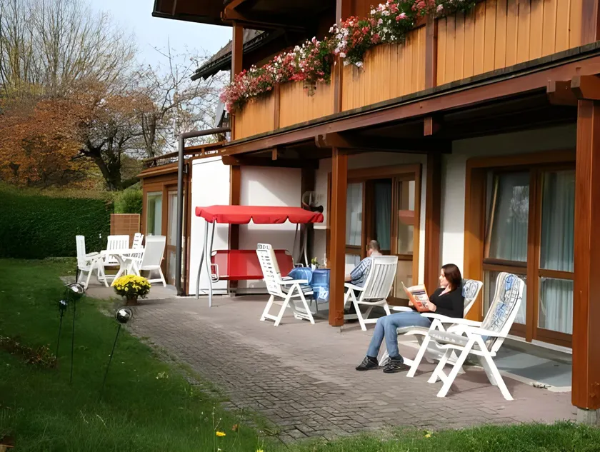 Hotel Sonne Garni - Image 1
