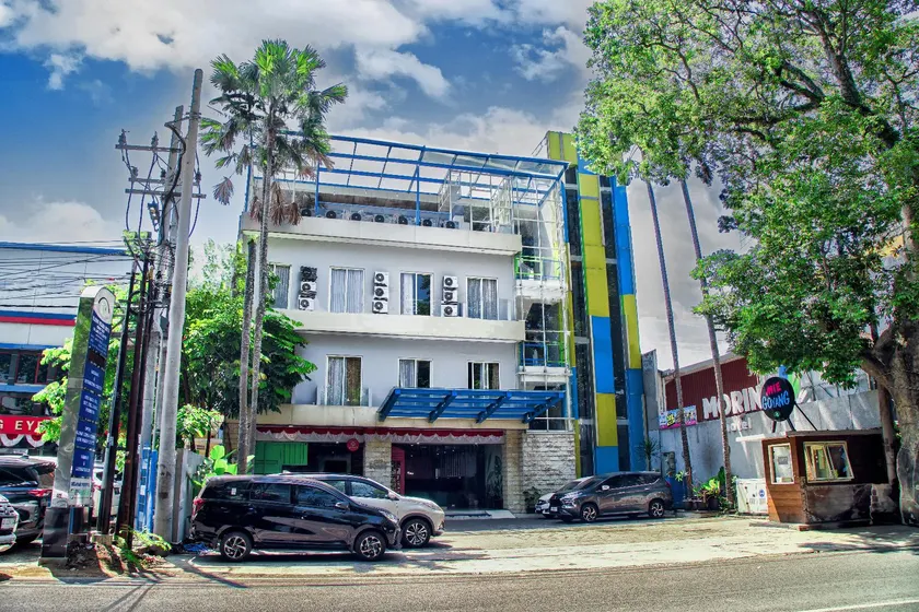 Sunrise Hotel Malang - Image 1