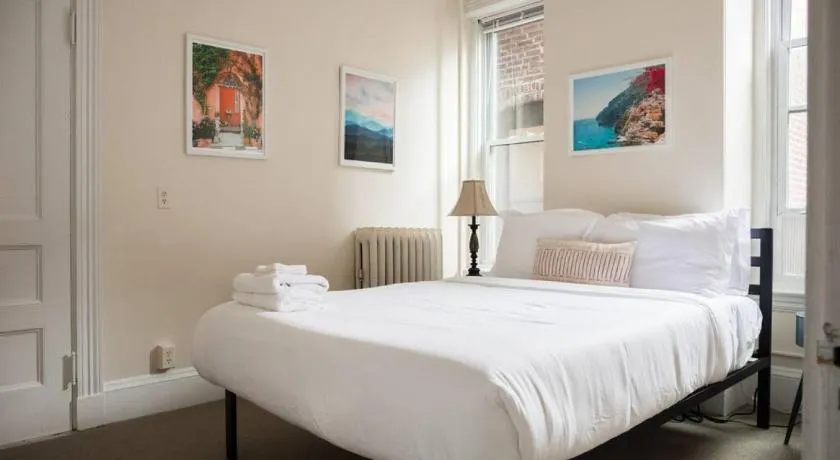Bright Newbury Street 1 Bedroom - Image 1