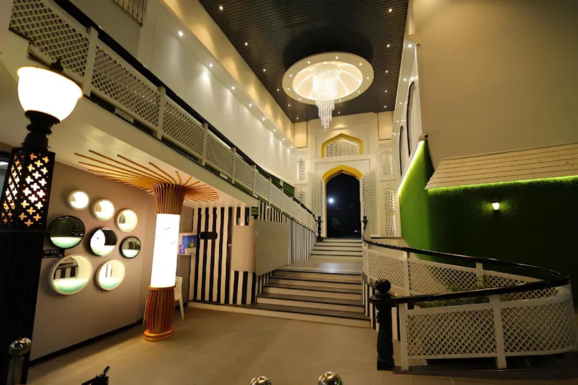 Hotel Darbar-E-Khas - Image 1