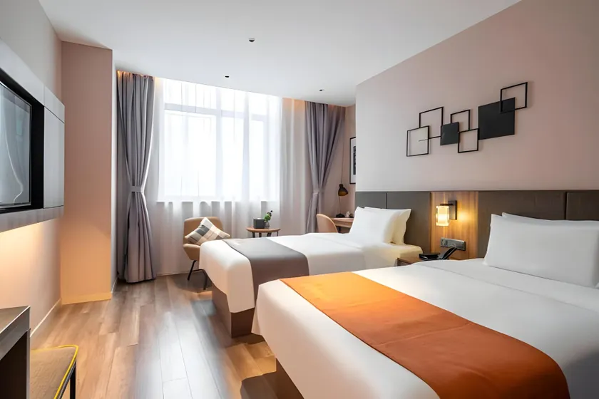 Home Inn Plus Fuzhou Dongjiekou Sanfang Qixiang Sanshan Building - Image 1