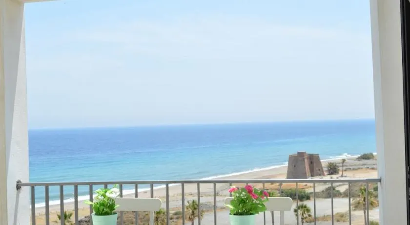 Apartamentos Macenas - Image 1