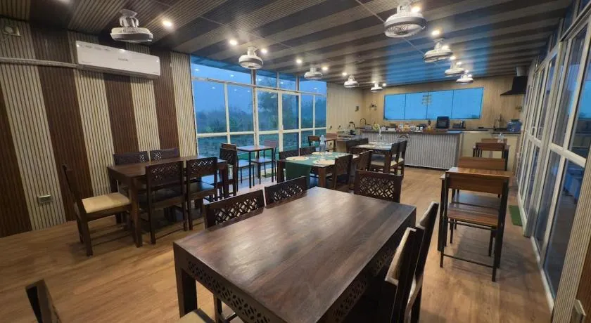 Luxury 3BHK Private Pool Farmhouse Near Durgapur - Image 1