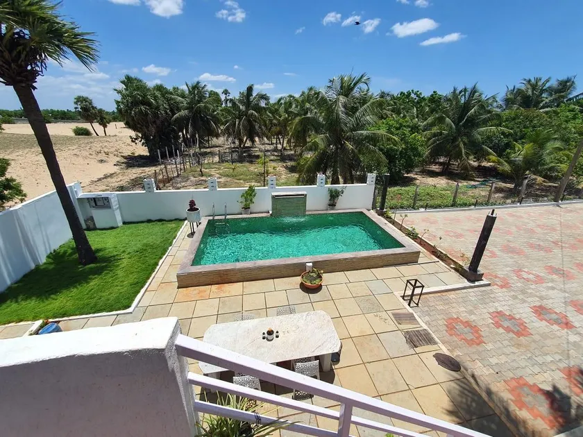 Flash3 Beach Resort- ECR - Image 1